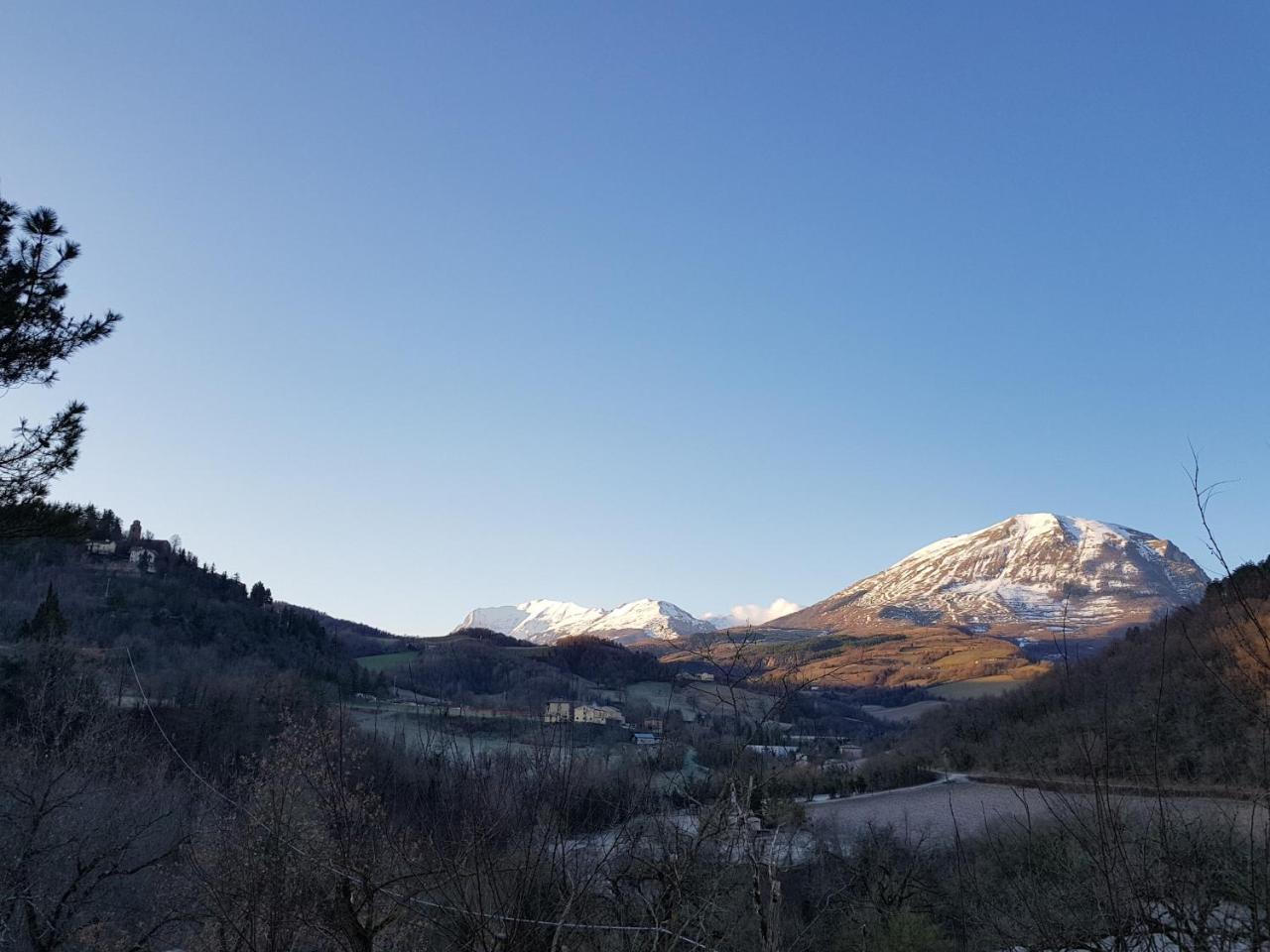 Villa Agriturismo Il Borghetto Montefortino Exterior foto